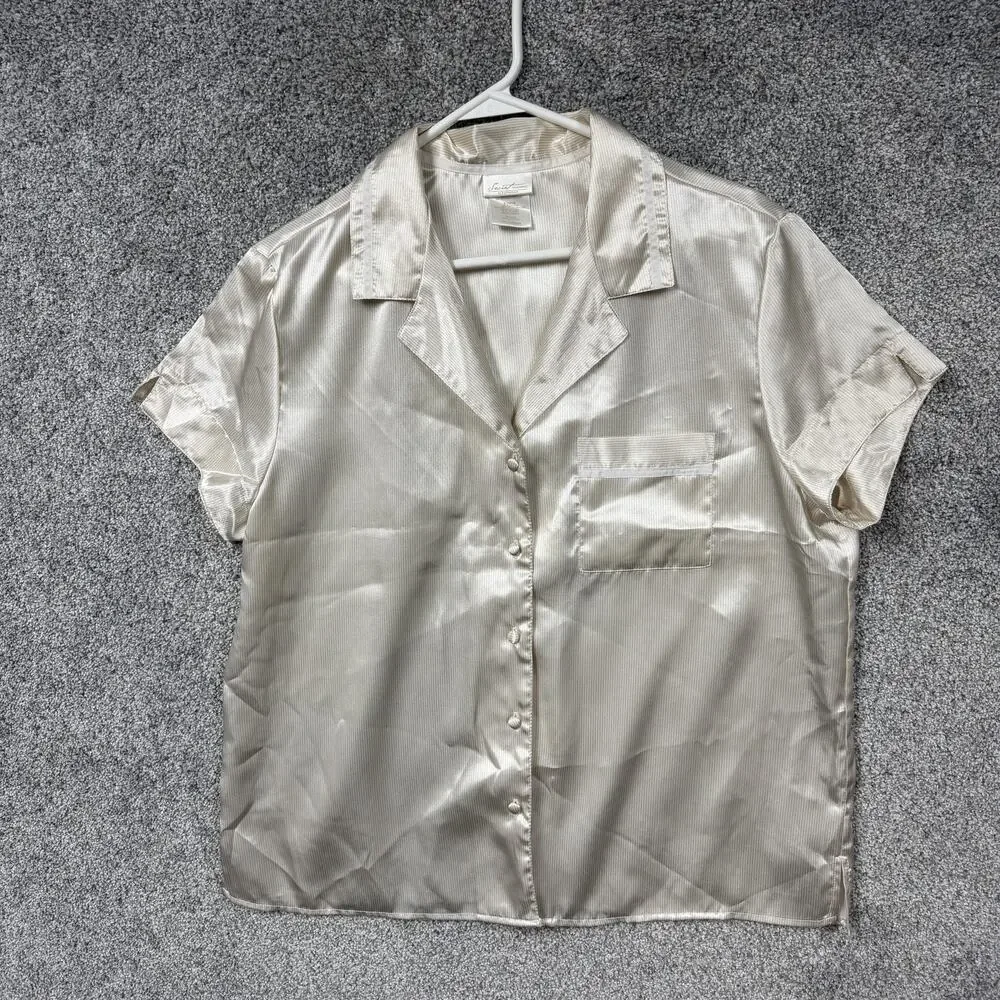 Secret Treasures womens size